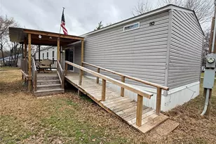 821 Quail Run, Seven Points, TX 75143 - Photo 5