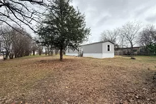 821 Quail Run, Seven Points, TX 75143 - Photo 3