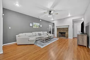 2700 Pollard St, Fort Worth, TX 76112 - Photo 5