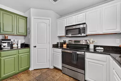 2700 Pollard Street, Fort Worth, TX 76112 - Photo 9