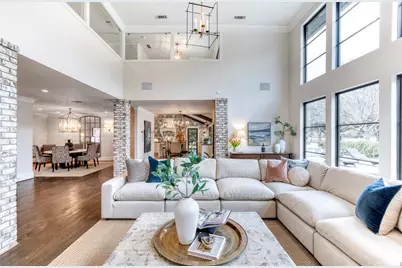 5929 Club Oaks Drive, Dallas, TX 75248 - Photo 5