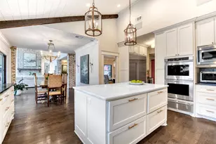 5929 Club Oaks Dr, Dallas, TX 75248 - Photo 17