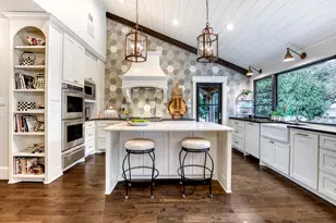 5929 Club Oaks Dr, Dallas, TX 75248 - Photo 7