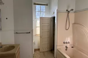 317 Scullin, Denison, TX 75020 - Photo 3