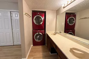 9833 Walnut St, Dallas, TX 75243 - Photo 9