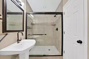 7013 Meadowbrook Dr, Fort Worth, TX 76112 - Photo 15