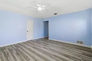 3801 Runge Ct E, Irving, TX 75038 - Photo 15