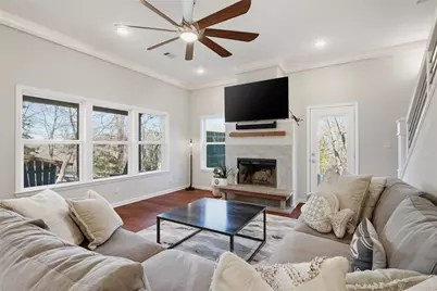 404 Hacienda Drive, Pottsboro, TX 75076 - Photo 5