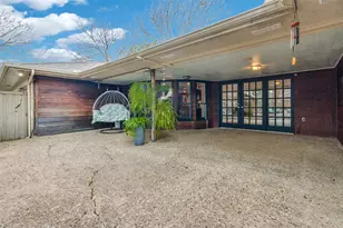 10656 Cox Ln, Dallas, TX 75229 - Photo 23