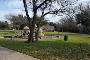 10656 Cox Ln, Dallas, TX 75229 - Photo 29