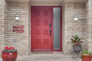 10656 Cox Ln, Dallas, TX 75229 - Photo 3