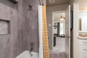 1813 Lakeside Dr, Arlington, TX 76013 - Photo 21