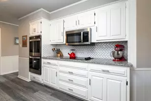 1813 Lakeside Dr, Arlington, TX 76013 - Photo 13