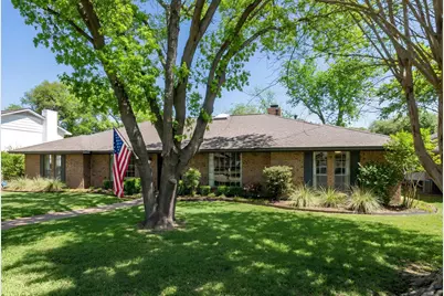 1813 Lakeside Drive, Arlington, TX 76013 - Photo 7