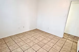 3732 Hulen Park Cir, Fort Worth, TX 76123 - Photo 11