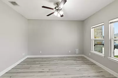 2204 Albert Broadfoot Street, Bonham, TX 75418 - Photo 5