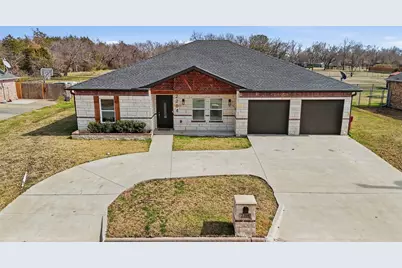 2204 Albert Broadfoot Street, Bonham, TX 75418 - Photo 3