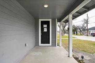 205 S Mable St, Ferris, TX 75125 - Photo 3