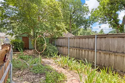 10382 Newcombe Drive, Dallas, TX 75228 - Photo 35