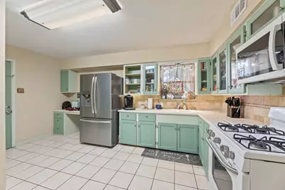 10382 Newcombe Drive, Dallas, TX 75228 - Photo 11