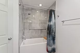 10382 Newcombe Dr, Dallas, TX 75228 - Photo 17