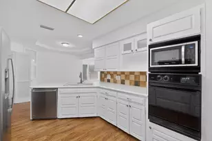 2712 Lincoln Dr, Arlington, TX 76006 - Photo 9