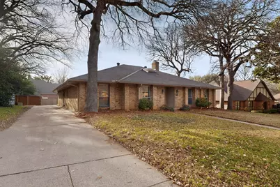 2712 Lincoln Drive, Arlington, TX 76006 - Photo 3