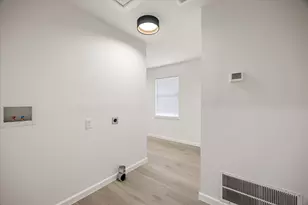 2221 Refugio Ave, Fort Worth, TX 76164 - Photo 27