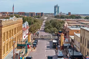 2221 Refugio Ave, Fort Worth, TX 76164 - Photo 37