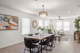 2221 Refugio Ave, Fort Worth, TX 76164 - Photo 11