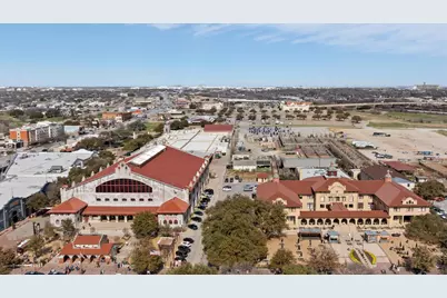 2221 Refugio Avenue, Fort Worth, TX 76164 - Photo 33