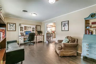 209 Linda Lane, Irving, TX 75062 - Photo 3