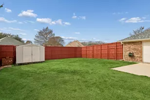 2813 Pecan Meadow Dr, Garland, TX 75040 - Photo 33