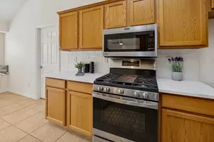 2813 Pecan Meadow Dr, Garland, TX 75040 - Photo 17