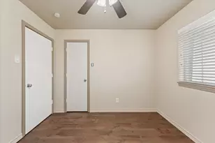 914 Toyah Creek Ln, Garland, TX 75040 - Photo 9