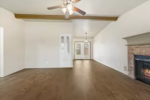 914 Toyah Creek Ln, Garland, TX 75040 - Photo 7