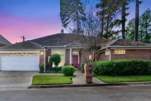 300 Tealwood Dr, Longview, TX 75605 - Photo 1