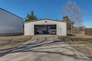 755 Bones Chapel Rd, Whitesboro, TX 76273 - Photo 23