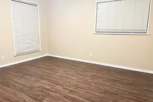 2219 Addington St, Irving, TX 75062 - Photo 3