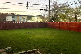 2219 Addington St, Irving, TX 75062 - Photo 5