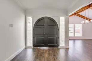 202 S Cummings Dr, Alvarado, TX 76009 - Photo 3