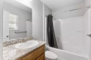 1512 N Anglin St, Cleburne, TX 76031 - Photo 17