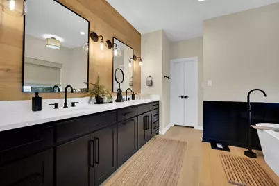 1309 Oak Creek Drive, Ennis, TX 75119 - Photo 25