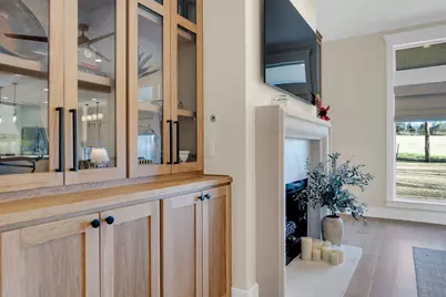 1309 Oak Creek Drive, Ennis, TX 75119 - Photo 11