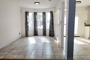 518 Nightshade Dr, Arlington, TX 76018 - Photo 5