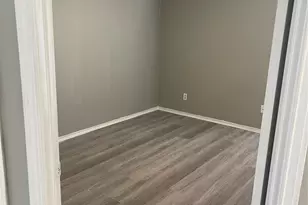 9520 Royal Ln, Dallas, TX 75243 - Photo 9