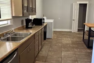 725 Peach St, Abilene, TX 79602 - Photo 5