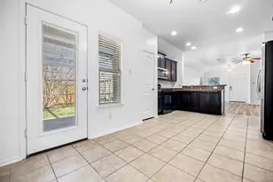 608 W Grove Cir, Anna, TX 75409 - Photo 5