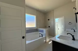 409 Hayden Faith Ct, Springtown, TX 76082 - Photo 17