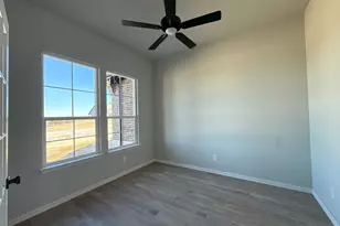 409 Hayden Faith Ct, Springtown, TX 76082 - Photo 3